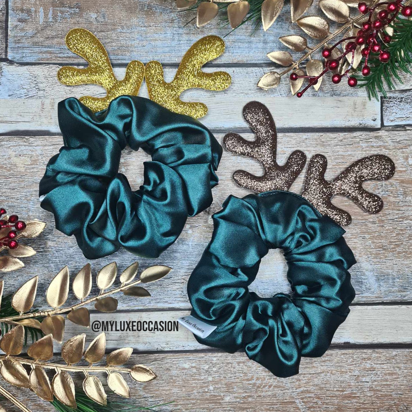 3D Reindeer Christmas Scrunchie - Green Satin